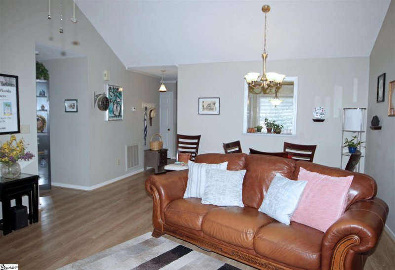 Property image 4 at 308 Angie Drive, Taylors, SC 29687