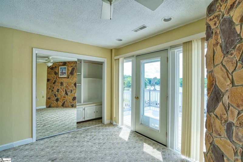 Property image 3 at 11 Spinnaker Court, Greenville, SC 29611