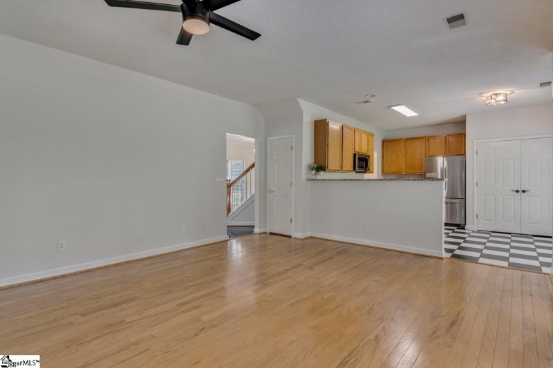 Property image 4 at 6 Grape Vine Court, Greenville, SC 29607