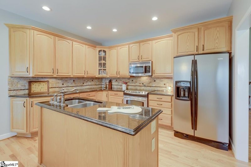 Property image 5 at 140 Leonora Drive, Moore, SC 29369-8934