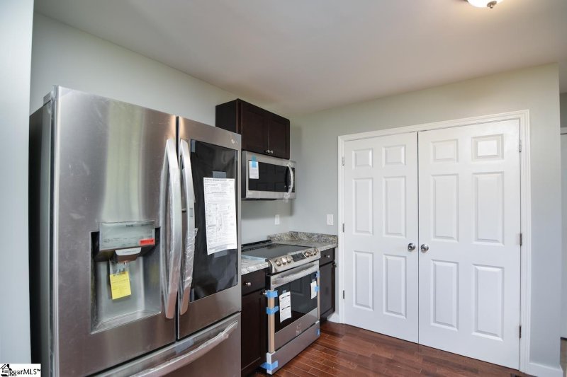 Property image 4 at 207 Brooklawn Drive, Fountain Inn, SC 29644