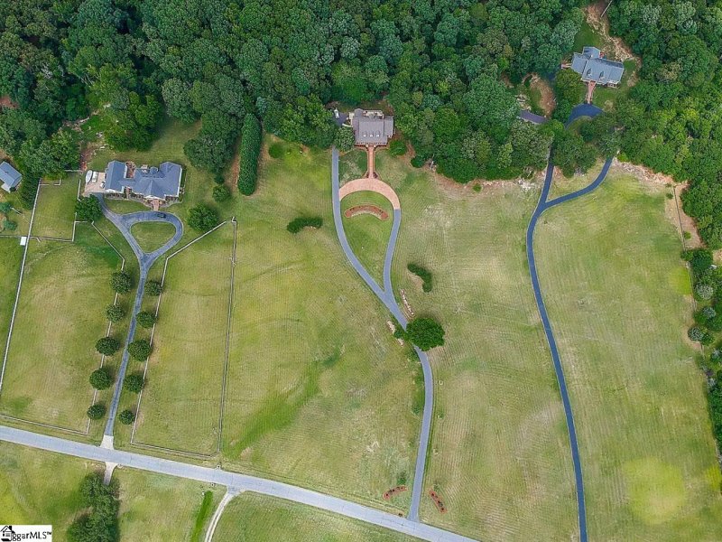 Property image 2 at 212 Ridge Way, Simpsonville, SC 29680