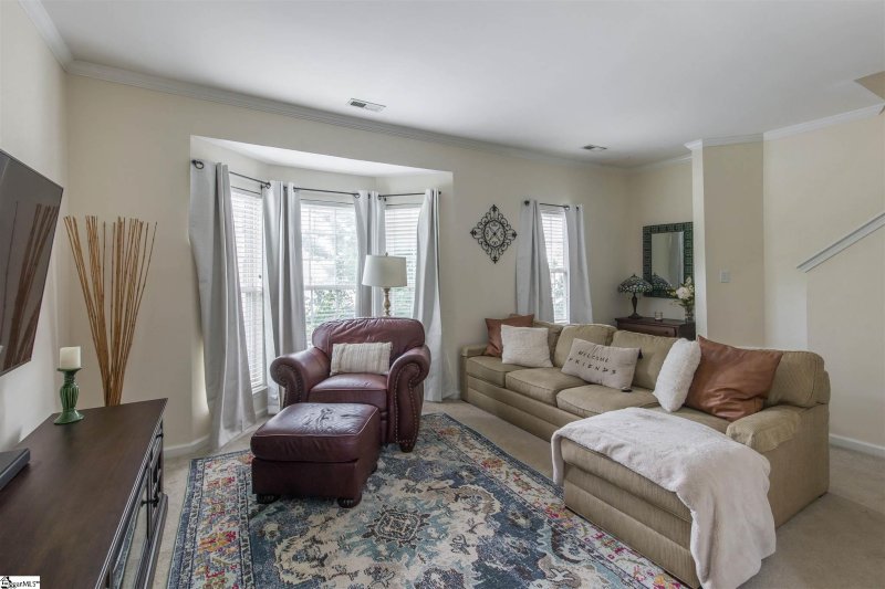 Property image 3 at 100 Braxton Place, Mauldin, SC 29662