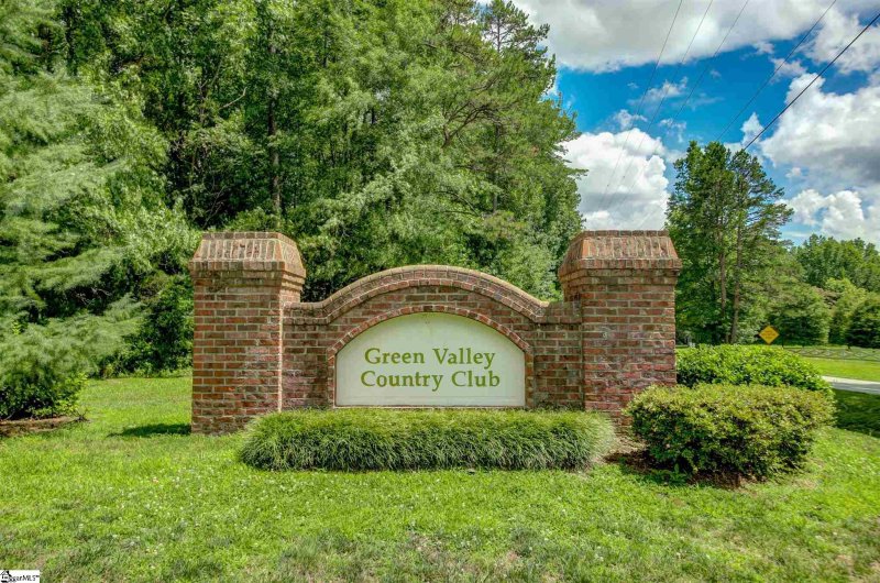 Property image 2 at 135 Green Valley Road, Greenville, SC 29617