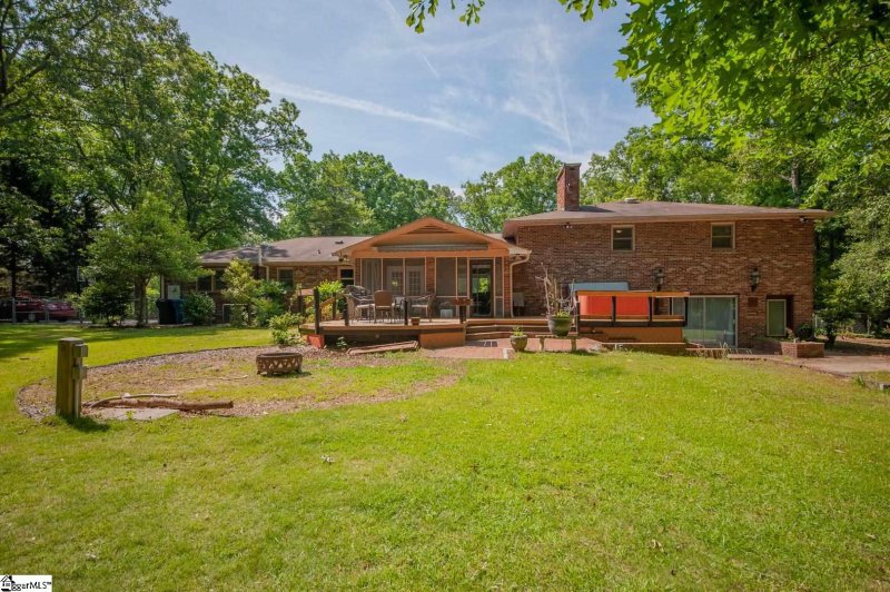 Property image 2 at 200 Dellrose Circle, Taylors, SC 29687