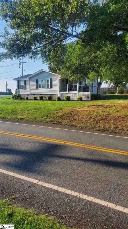 Property image 2 at 2578 Racing Road, Greer, SC 29651