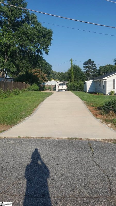 Property image 4 at 2578 Racing Road, Greer, SC 29651