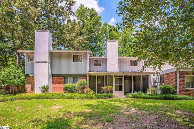 Property image 4 at 111 Briarview Circle, Greenville, SC 29615