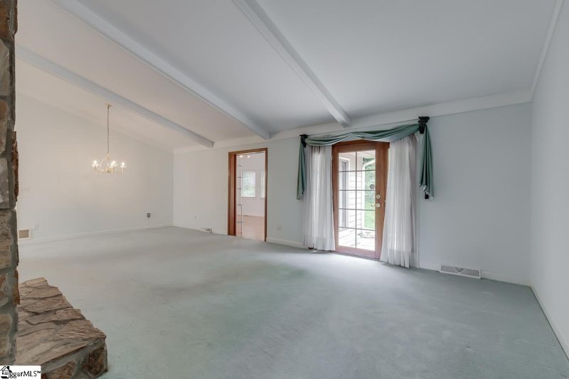 Property image 4 at 12 Buckingham Way, Taylors, SC 29687