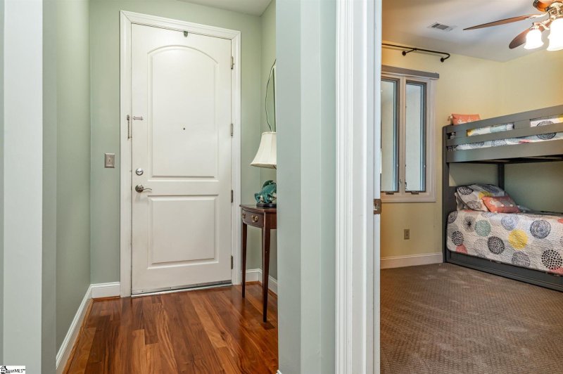 Property image 2 at 1209 E Washington Street, Greenville, SC 29601-3186