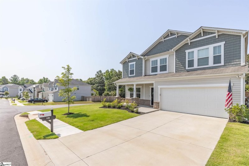 Property image 2 at 128 Jones Peak Drive, Simpsonville, SC 29681