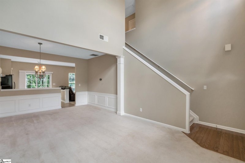 Property image 3 at 811 Weybourne Drive, Greer, SC 29650