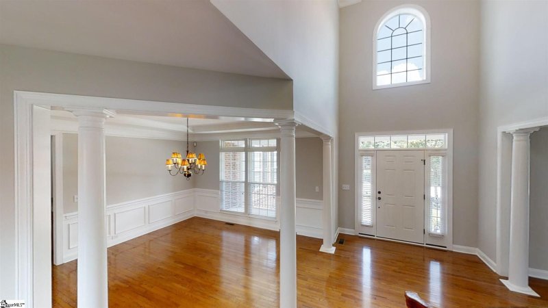 Property image 4 at 10 Ganibrille Court, Simpsonville, SC 29681