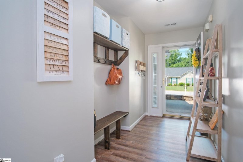 Property image 2 at 311 Cardinal Woods Way, Easley, SC 29642-1522