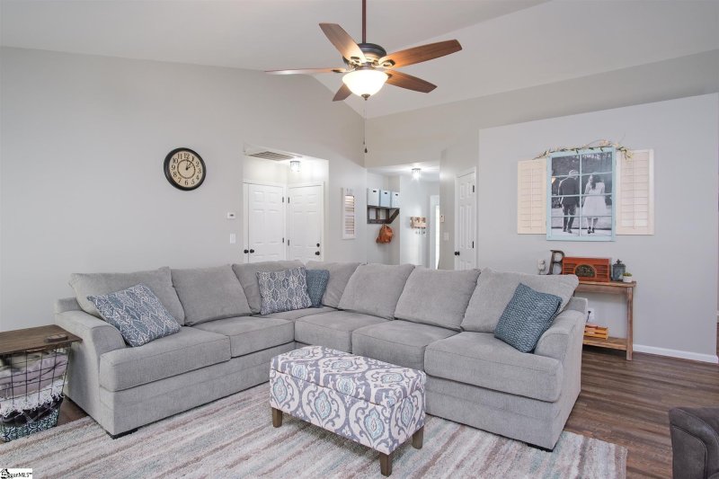 Property image 3 at 311 Cardinal Woods Way, Easley, SC 29642-1522