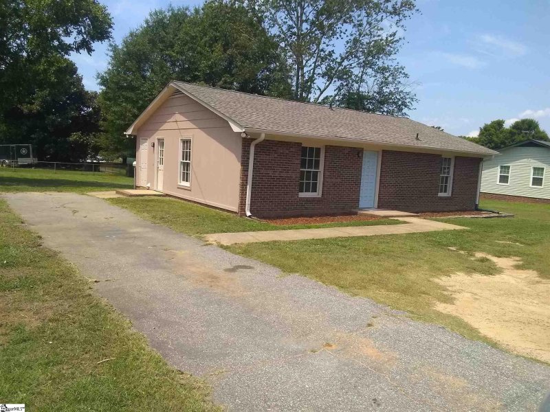 Property image 2 at 2019 Nazareth Road, Wellford, SC 29385-9104