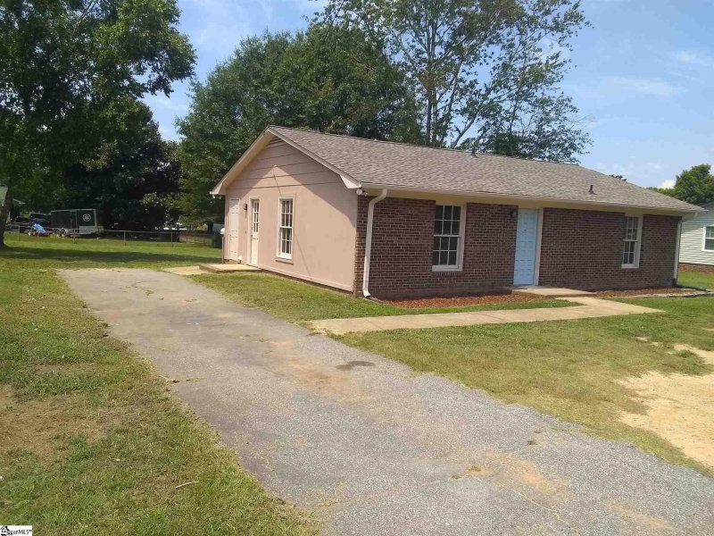 Property image 4 at 2019 Nazareth Road, Wellford, SC 29385-9104