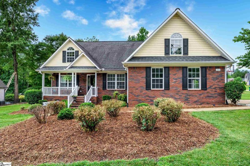 Property image 2 at 475 Old Asheville Highway, Campobello, SC 29322