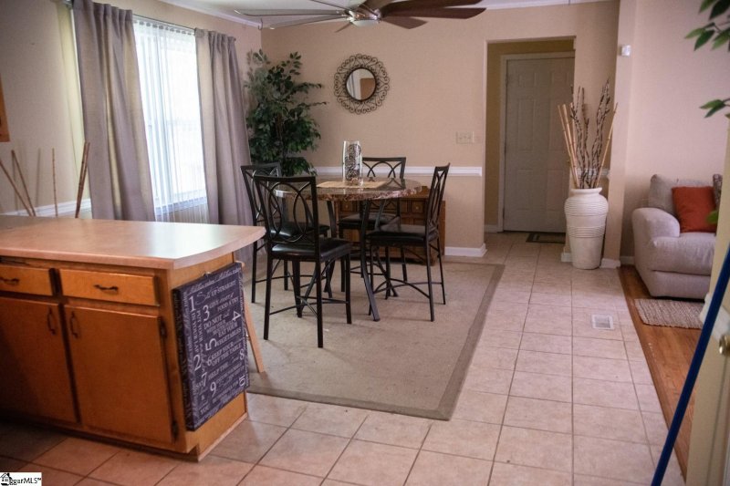 Property image 5 at 210 Brooklawn Drive, Fountain Inn, SC 29644