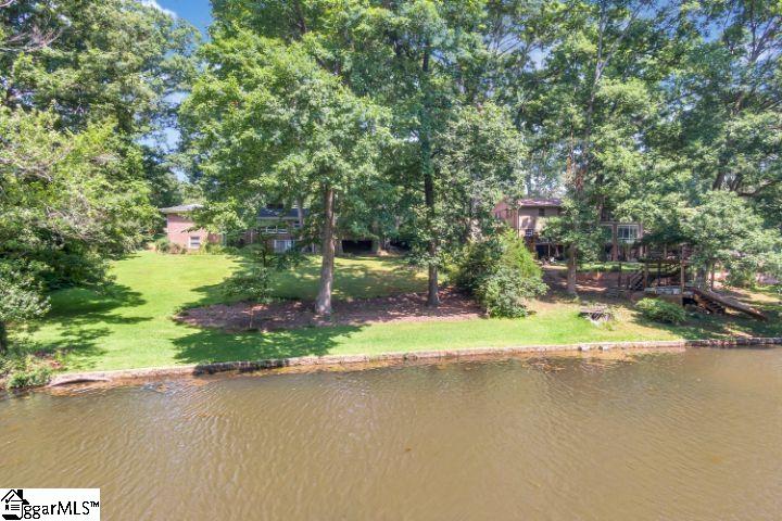 Property image 3 at 32 Lake Forest Drive, Greenville, SC 29609