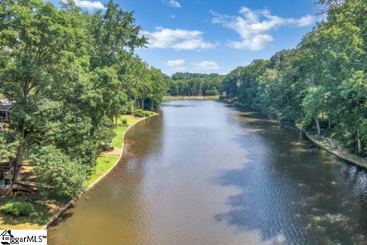 Property image 4 at 32 Lake Forest Drive, Greenville, SC 29609
