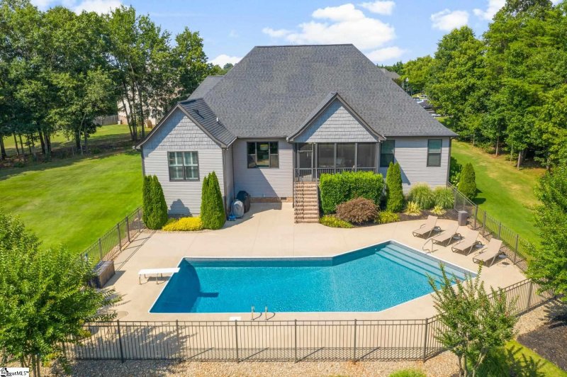 Property image 3 at 14 Brassington Place, Greer, SC 29651