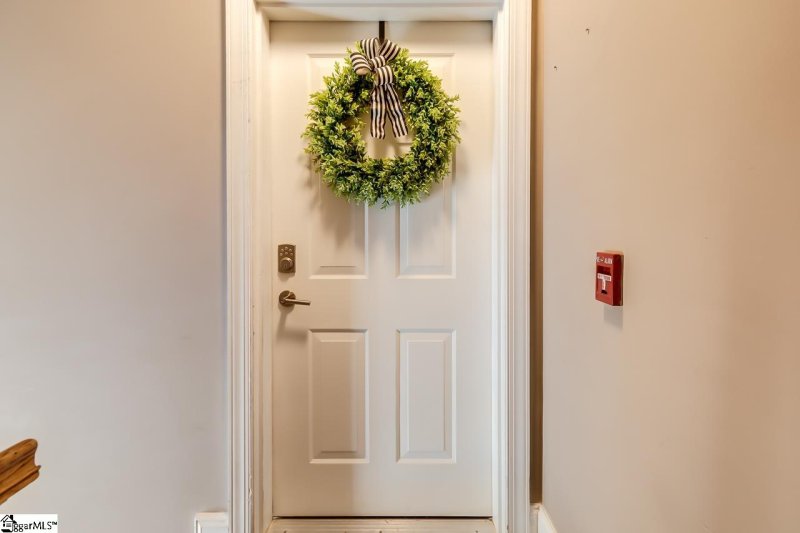 Property image 4 at 204 E Park Avenue, Greenville, SC 29601