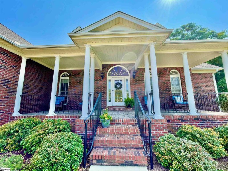 Property image 2 at 105 Waverly Hall Lane, Simpsonville, SC 29681