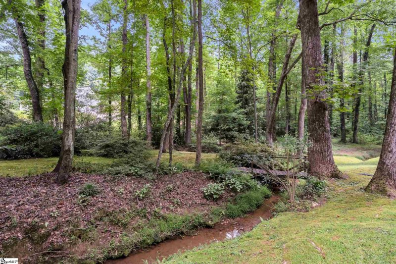 Property image 4 at 101 Windsor Court, Greer, SC 29651