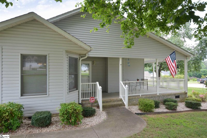 Property image 3 at 100 Wildmarsh Drive, Piedmont, SC 29673