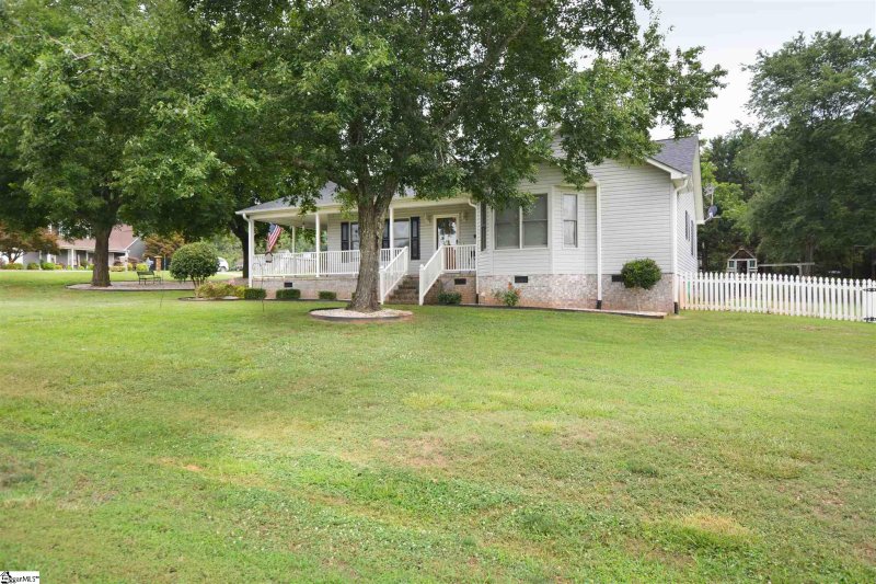 Property image 4 at 100 Wildmarsh Drive, Piedmont, SC 29673