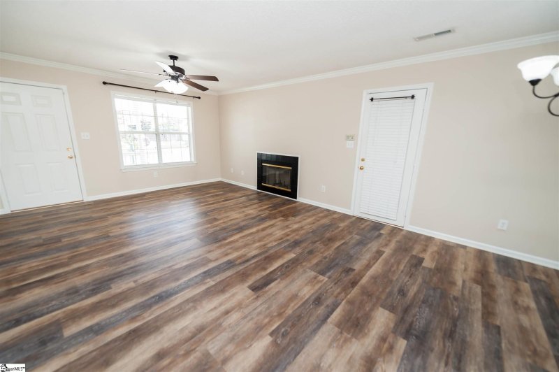 Property image 4 at 418 Sante Fe Road, Moore, SC 29369