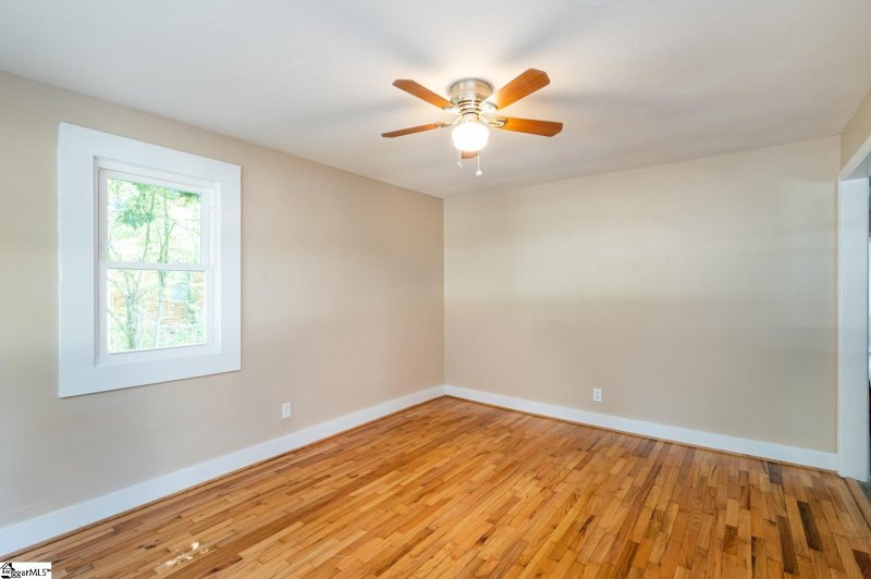 Property image 3 at 107 Blossom Drive, Greenville, SC 29605