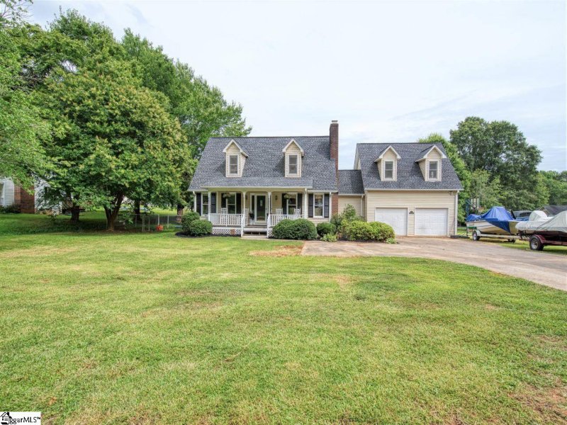 Property image 2 at 108 Wyatt Oaks Court, Easley, SC 29642