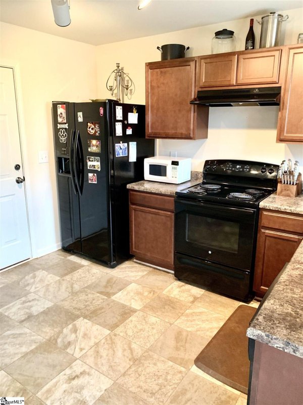 Property image 2 at 404 Artrage Court, Piedmont, SC 29673