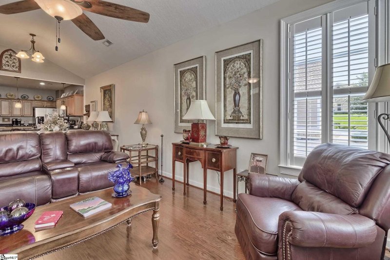 Property image 3 at 81 Fudora Circle, Simpsonville, SC 29681