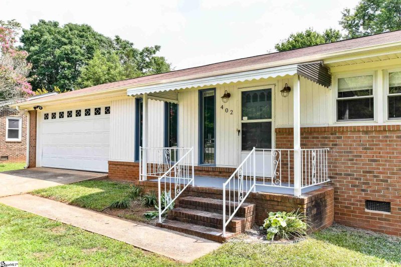 Property image 3 at 402 Watkins Road, Greenville, SC 29617