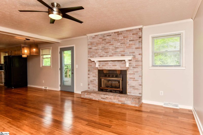 Property image 5 at 402 Watkins Road, Greenville, SC 29617