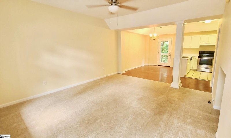 Property image 2 at 36 Huntress Drive, Greer, SC 29651