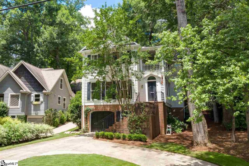 Property image 2 at 59 Rock Creek Drive, Greenville, SC 29605