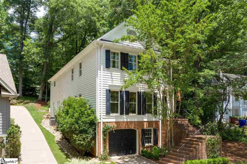 Property image 4 at 59 Rock Creek Drive, Greenville, SC 29605