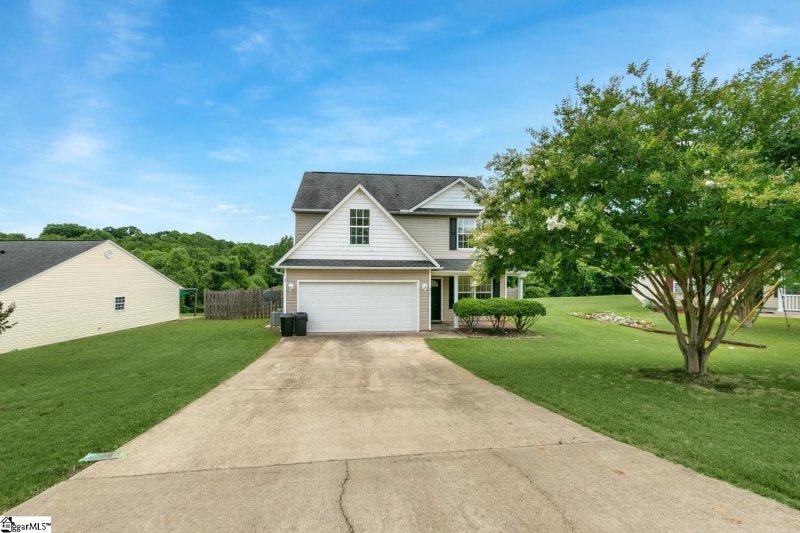 Property image 2 at 317 N D Street, Easley, SC 29640