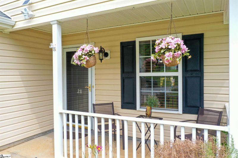 Property image 2 at 28 Juneau Court, Greenville, SC 29605