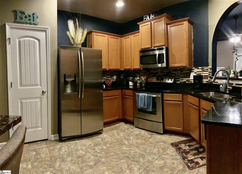 Property image 3 at 4 Shefleys Road, Simpsonville, SC 29680