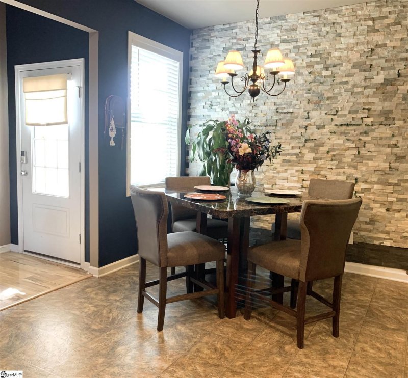 Property image 4 at 4 Shefleys Road, Simpsonville, SC 29680