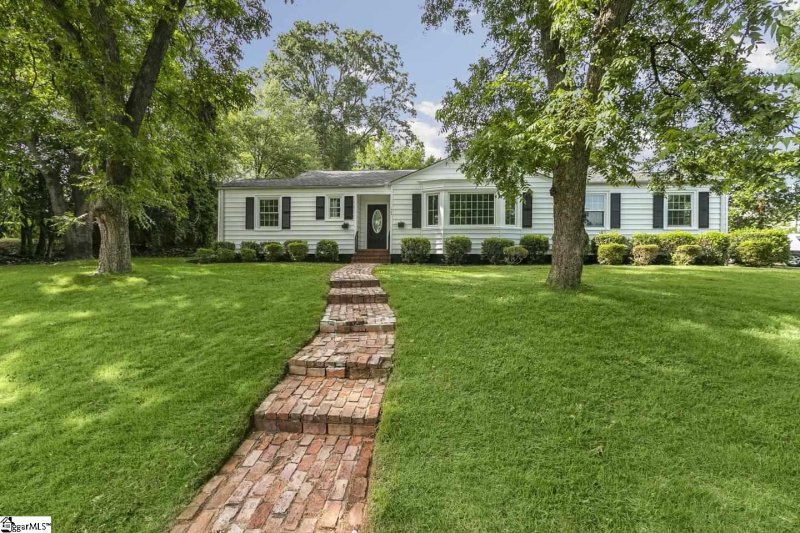 Property image 4 at 409 Longview Terrace, Greenville, SC 29605