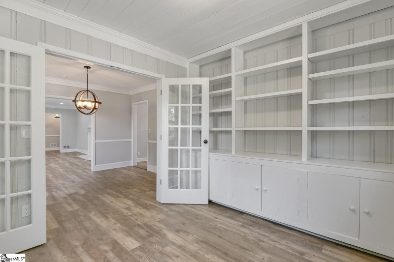 Property image 5 at 409 Longview Terrace, Greenville, SC 29605