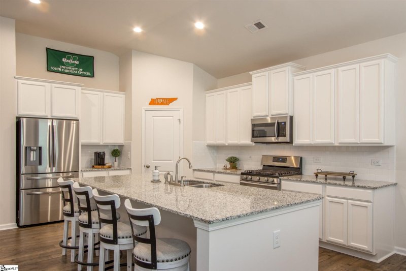 Property image 3 at 241 CASSINGHAM Lane, Boiling Springs, SC 29316