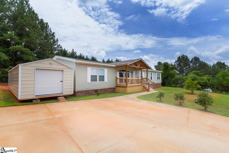 Property image 2 at 116 McScott Court, Easley, SC 29640