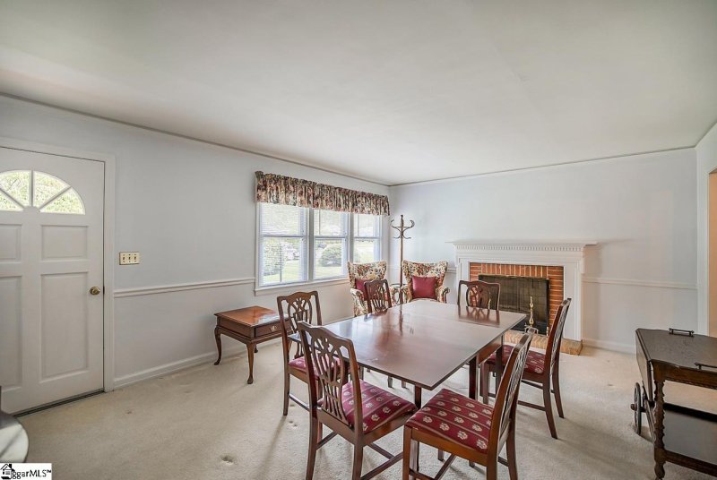 Property image 5 at 6 Merrywood Drive, Taylors, SC 29687